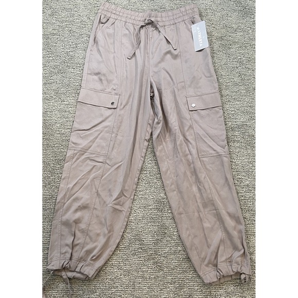 Athleta Large Celestial High Rise Utility Pant Feather NWT! #471984‎ Breathable - Picture 1 of 10